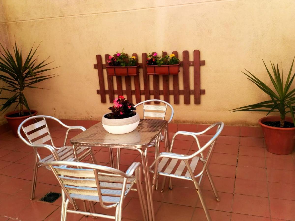 Apartamento La Real Caldas De Reis Exterior foto